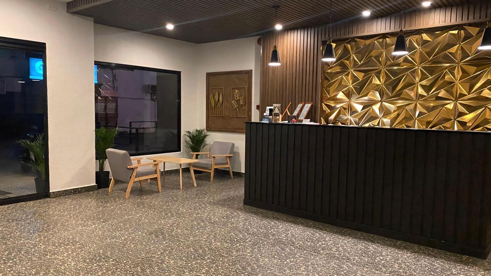 Rudolfo Suites Рохас Экстерьер фото