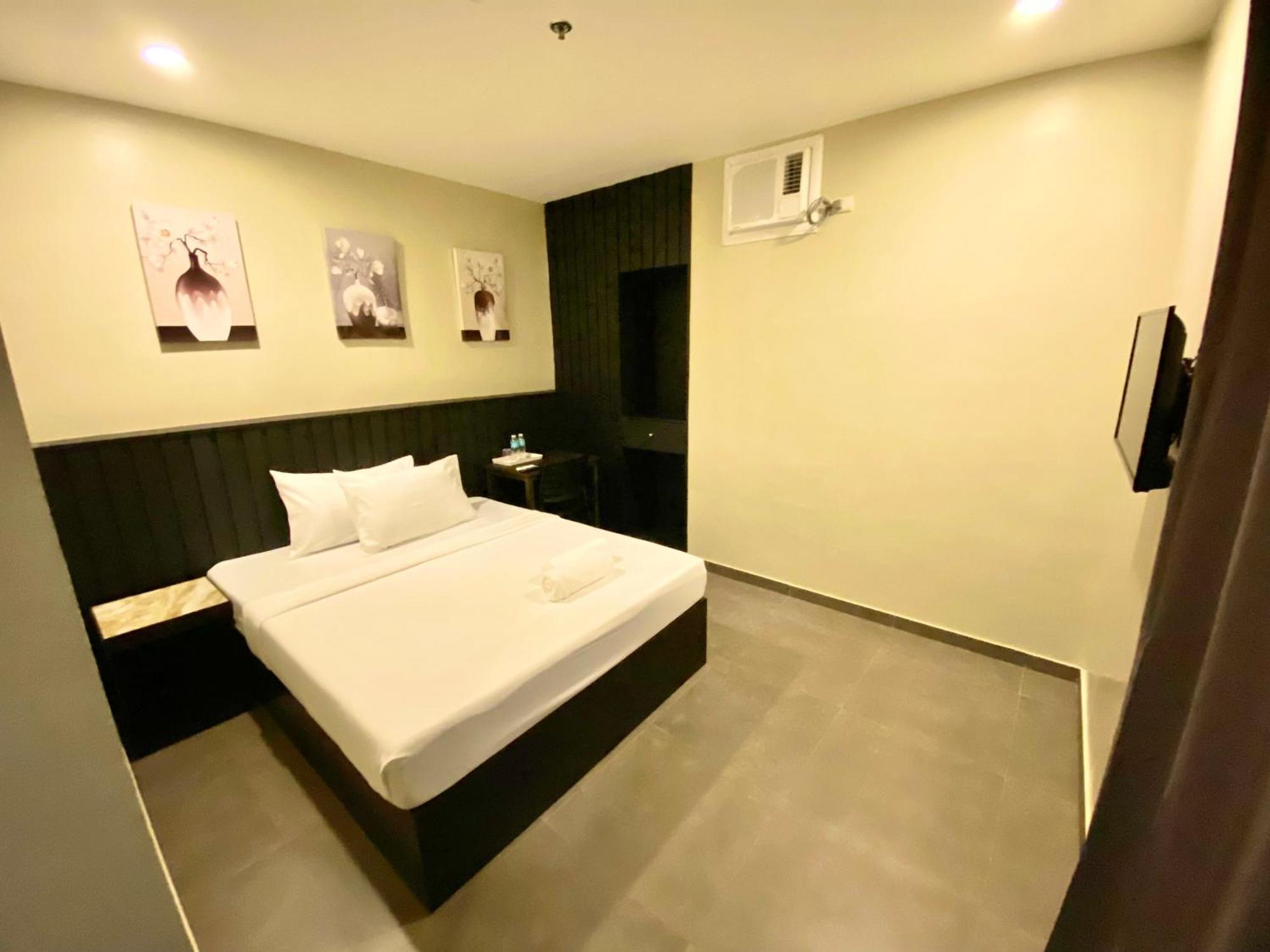 Rudolfo Suites Рохас Экстерьер фото