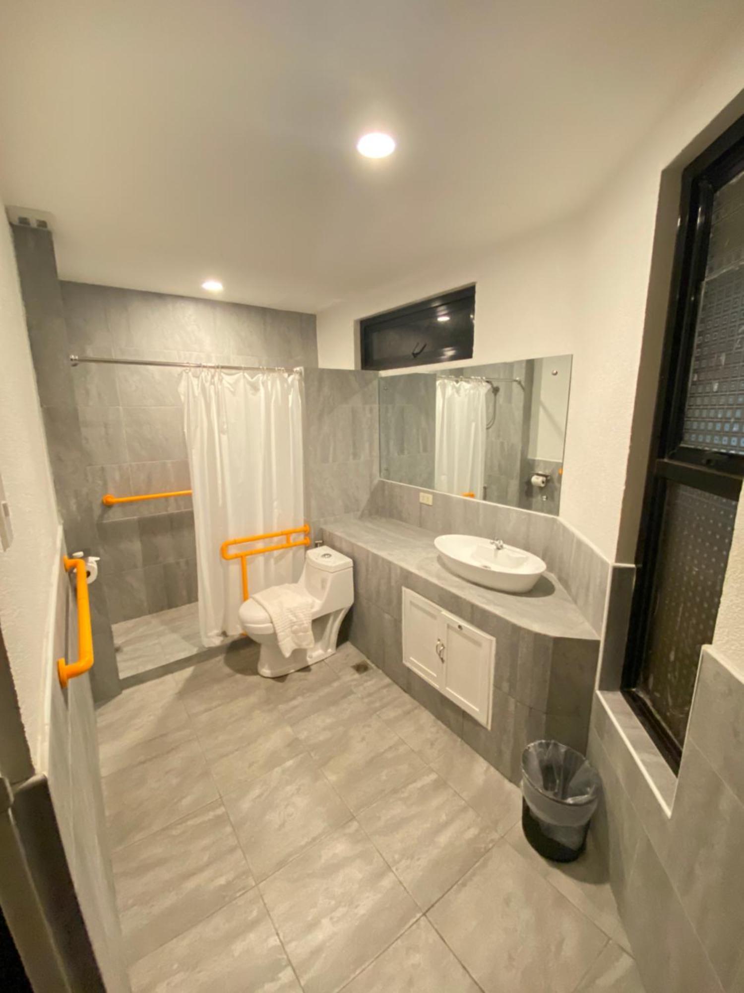 Rudolfo Suites Рохас Экстерьер фото